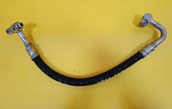 Volkswagen Golf Plus Air conditioning (A/C) pipe/hose 1K0820721G