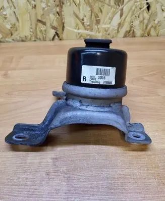 Volvo XC60 Engine mount bracket 31330135 F7008000