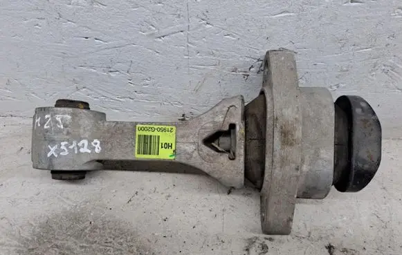 Hyundai Ioniq Engine mount bracket 21950G2000
