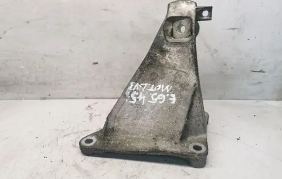 BMW 7 E65 E66 Engine mounting bracket 2211675461601