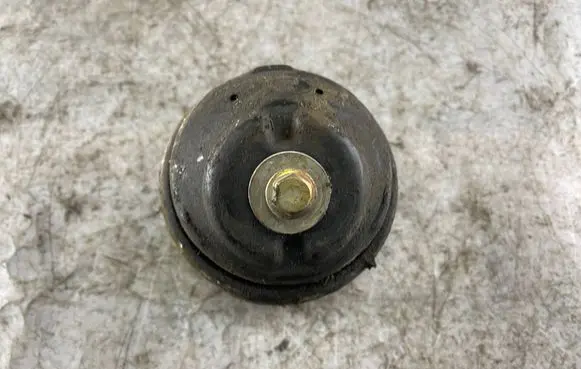 Mercedes-Benz C W202 Engine mount bracket