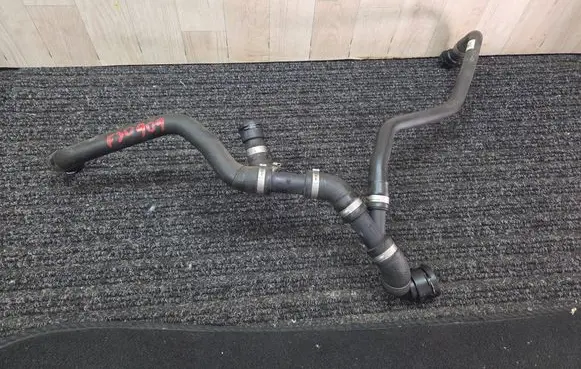 BMW 3 F30 F35 F31 Engine coolant pipe/hose 8616133 17128616133