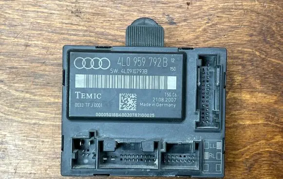 Audi Q7 4L Door control unit/module 4L0959792B 21082007 4L0910793B