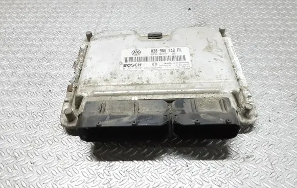Seat Leon (1M) Engine control unit/module 038906012FK 0281010683