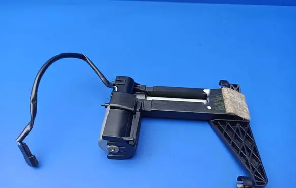 BMW 7 E65 E66 Seat adjustment motor 8318934 7121095 1880301201