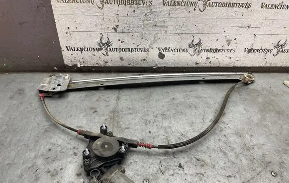 Iveco Daily 3rd gen Front door electric window regulator 3800182 26022008 104647