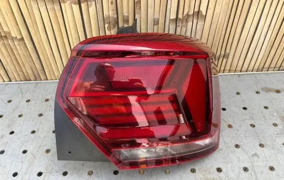 Volkswagen Polo VI Rear/tail lights 2G0945096B