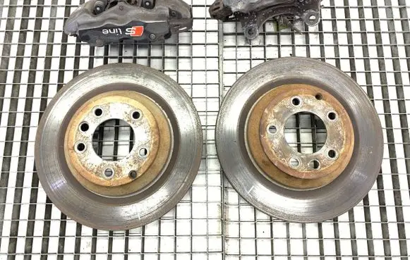 Audi Q7 4L Rear brake caliper