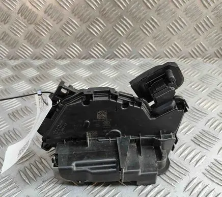 Skoda Karoq Coupe door lock (next to the handle) 5TC837015D