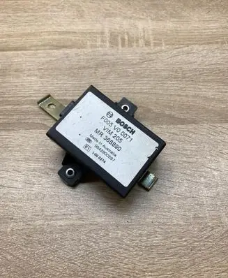 Mitsubishi Carisma Other control units/modules MR368890
