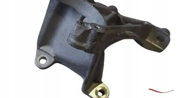 Audi A8 S8 D3 4E Engine mounting bracket 4E0199370AS