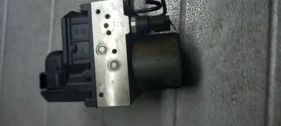 Audi A4 S4 B6 8E 8H ABS Pump