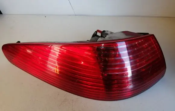 Peugeot 607 Rear/tail lights