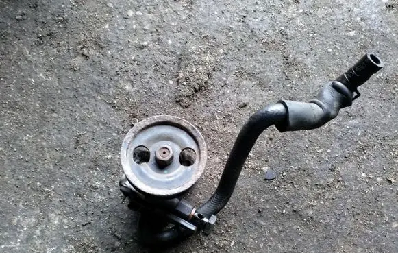 Hyundai Getz Power steering pump