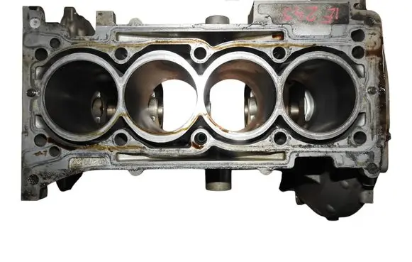 Mercedes-Benz B W247 Engine block R2600104800 260920