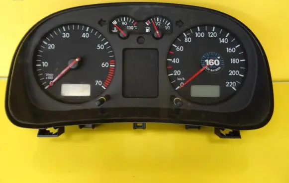 Volkswagen Golf IV Speedometer (instrument cluster) 1J0919861