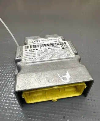 Audi A3 S3 8P Airbag control unit/module 8P0959655P 0285010680