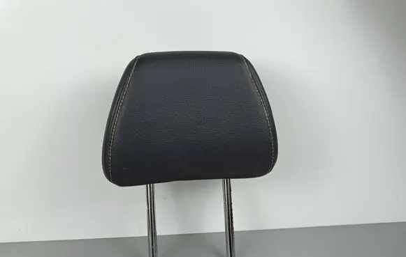 Honda CR-V Rear seat headrest 