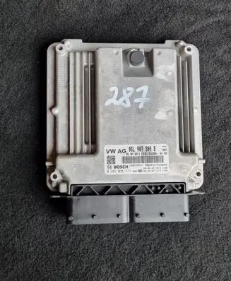 Skoda Superb B8 (3V) Engine control unit/module 05L907309B 0281035371
