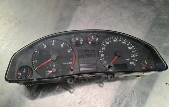 Audi A6 S6 C5 4B Speedometer (instrument cluster) 88311245 4D0919860F 8L0919272