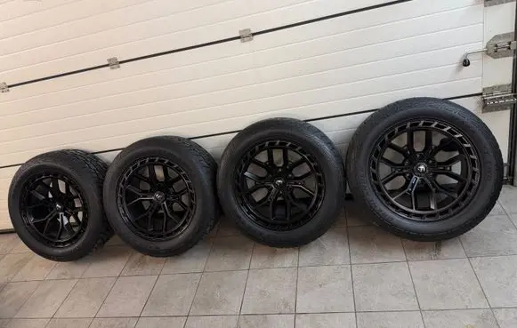 Ford Ranger R20 alloy rim 