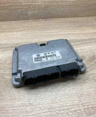 Volkswagen PASSAT B5 Engine control unit/module ECU 038906018FE 0281010064