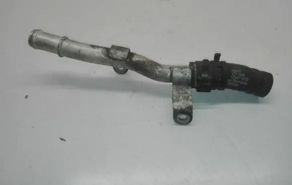 Audi A8 S8 D4 4H Engine coolant pipe/hose 059121512S 059121069