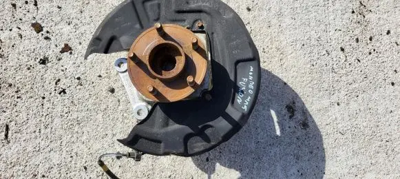 Rear wheel hub