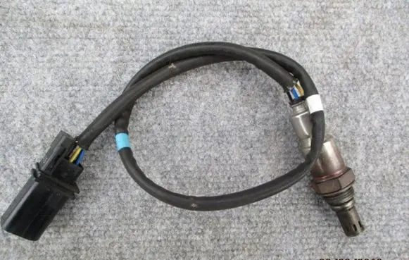 Volkswagen Golf VII Lambda probe sensor AUDI04L906262M