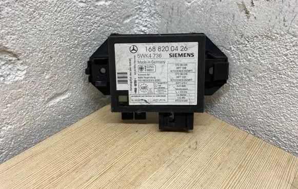 Mercedes-Benz E W212 Immobilizer control unit/module 1688200426 ETS300220 5WK4736