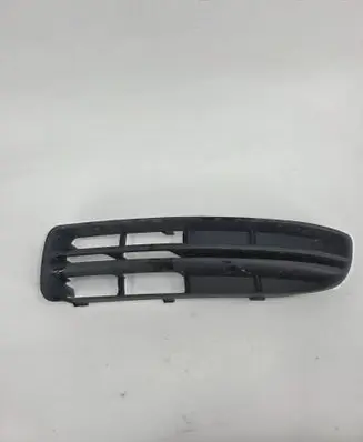 Skoda Superb B5 (3U) Front bumper lower grill 
