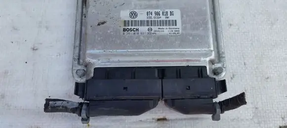 Volkswagen Transporter - Caravelle T4 Engine control unit/module 074906018BG