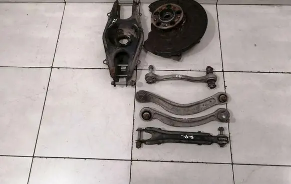 Mercedes-Benz C W204 Rear suspension assembly kit set A2043503208 A2043502006