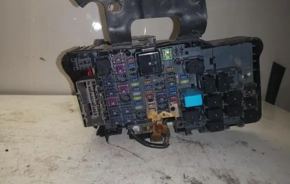 Mazda 6 Fuse box set 591940YA1 A1697