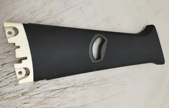 BMW X3 E83 (B) pillar trim (top) 3330446 52107010