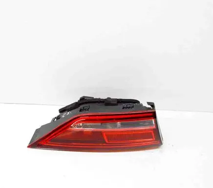 Audi A3 S3 8V Tailgate rear/tail lights 8V5945075