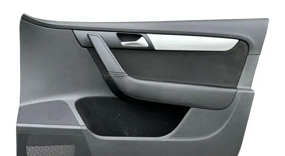 Volkswagen PASSAT B7 Front door card panel trim 3AB867012