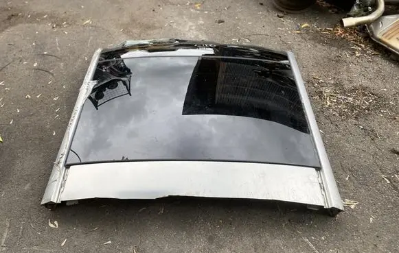 Hyundai IONIQ 6 Sunroof glass 