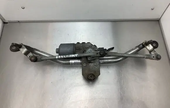 Fiat Freemont Front wiper linkage and motor F00HV01023 05116303 00004069