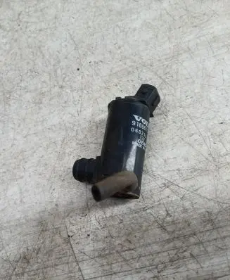 Volvo V70 Windscreen/windshield washer pump 9169611 0602103950