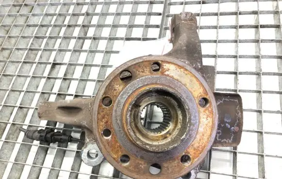 Opel Signum Front wheel hub spindle knuckle