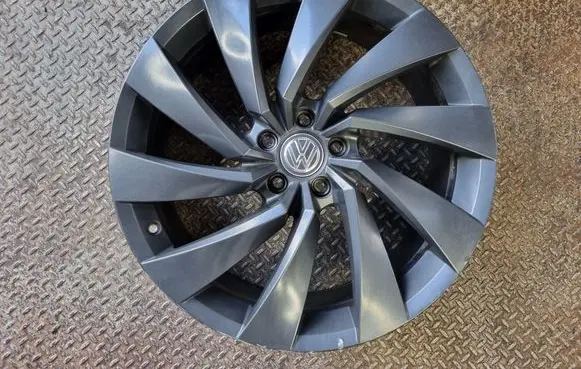 R20 alloy rim