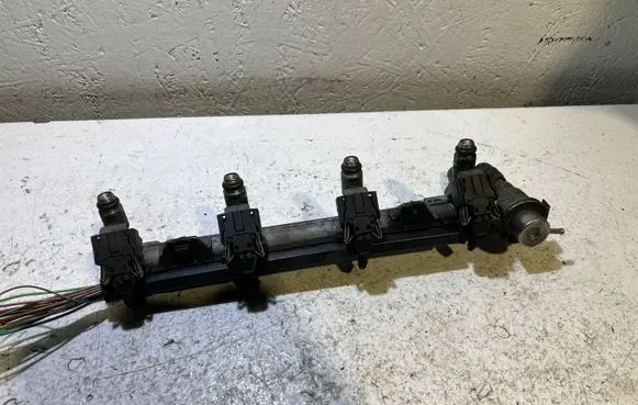 Volkswagen Golf IV Fuel main line pipe 036133319