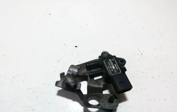 Volkswagen Golf VI Air pressure sensor 0281002710