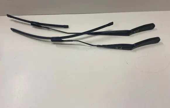 BMW X1 F48 F49 Windshield/front glass wiper blade 7360506