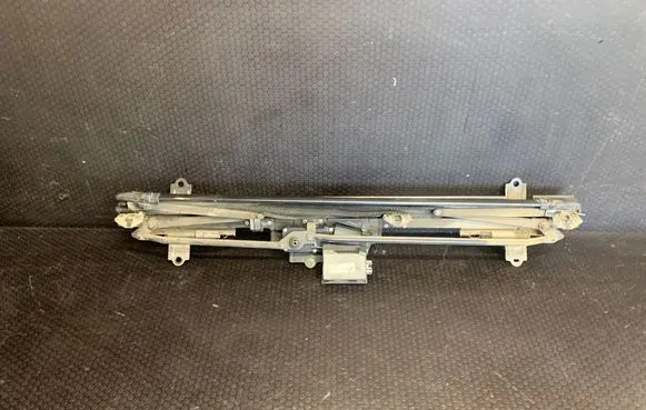 Lexus IS 220D-250-350 Rear door window curtain/sunshade 6435053010 KTC82011 D20050928215