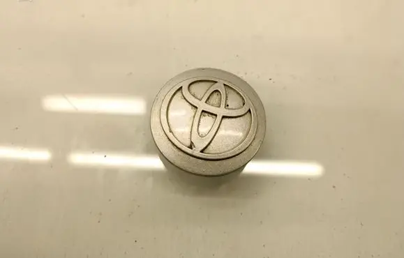Toyota Prius (XW30) Original wheel cap PZ406B06701