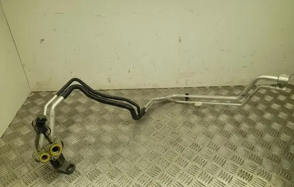 Volvo XC40 Air conditioning (A/C) pipe/hose 31694883