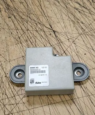 BMW 7 F01 F02 F03 F04 Antenna control unit 693502401 6935024 21367510