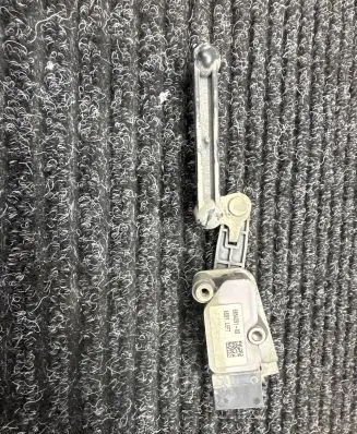 BMW X5 F15 Headlight/headlamp level sensor 6854091
